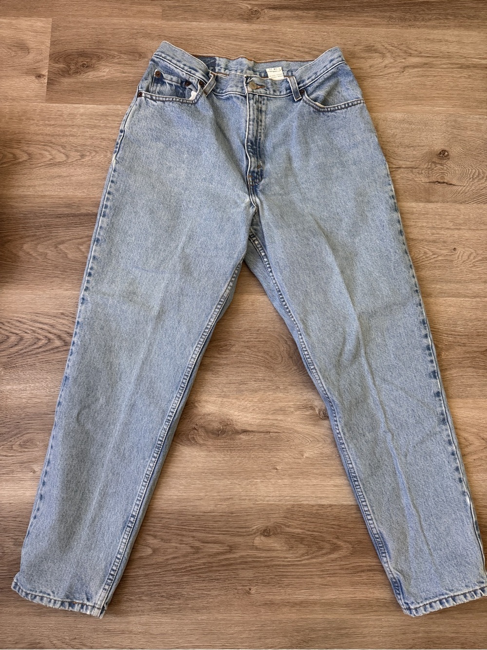 Levi’s 550 Relaxed Fit Tapered Leg 12 Misses Light Wash High Rise Denim Jeans - Picture 3 of 6
